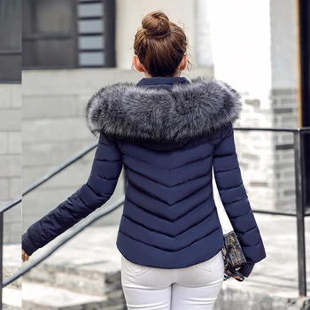 2019 Módna zimná bunda, kabát ženy Dlho zahustiť dole bavlna-čalúnená veľké faux kožušiny golier teplé ženské Lady outwear