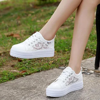 Dámske topánky 2020 módne letné bežné biele topánky výrezy čipky plátno duté priedušná platformu ploché topánky žena tenisky
