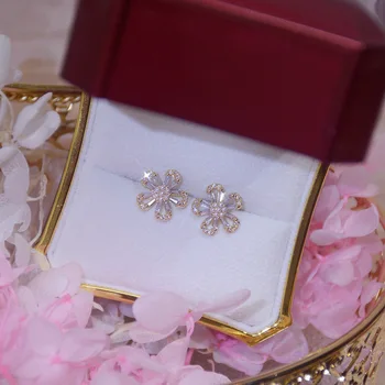 Nový Dizajn a Módne Kórea Šperkov Crystal Pearl Roztomilý Nádherné Stud Náušnice pre Ženu Dovolenku Stranou Denne Elegantné Náušnice