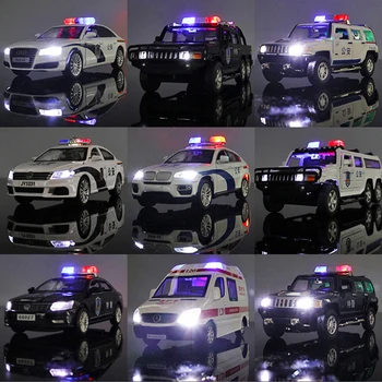 1:32 Policajného Auta Série FORD RANGER X7 Ambulancie TOYOTA LAND CRUISER Modelu Auta Diecasts Zvuk, Svetlo Žiariace Dieťa autíčka Vianoce