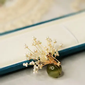 Veľkoobchodná cena super kvalita šperky, ručne vyrábané prírodné perly kamenný kvet retro šaty brošne módny šperk príslušenstvo
