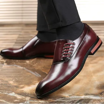 Nové 2020 Mužov Originálne Kožené Topánky Móda Ukázal Prst Čipky Plus Sise Čierne Šaty Topánky Muž Obuv Business Svadobné Topánky
