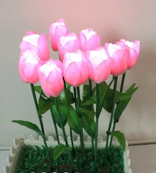 Nový záhradný Park Led svietidlo svietiace dekorácie Simulované tulipán Umelé ruže kvet vložiť zem nosiť kvety tulipán