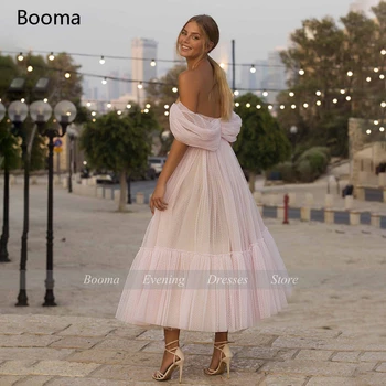 Booma Blush Pink Krátke Šaty Ples 2021 Mimo Ramenný Viazané Sukne A-Line Party Šaty Skladaný Čaj-Dĺžka Tylu Formálne Šaty