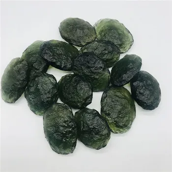 1PC surové prírodné zelené Moldavite Hrubý Kameň českej Meteorit Crystal Energie drahokam na darčeky