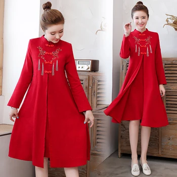 Plus Veľkosť M-4XL 2021 Retro Nové Červené, tmavo Modré Výšivky Qipao pre Ženy Čínsky Cheongsam Šaty Strany Ležérne Oblečenie na Nový Rok