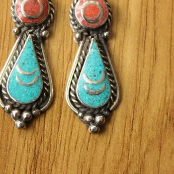 ER180 Ručne v Nepále Šperky Ženy Vintage Náušnice Tibetskej Medi Vykladané Turquoises Coral Stone Visieť Náušnice