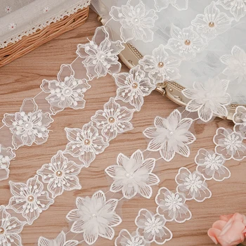 Biely 3d kvet čipky textílie svadobný odev, svadobné šaty diy materiál kvetinový vzor výšivky na šitie, vyšívanie, príslušenstvo