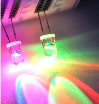 1000 ks 5 mm Kolo Pomaly RGB Flash Rainbow MultiColor Red Green Blue light emitting diode LED